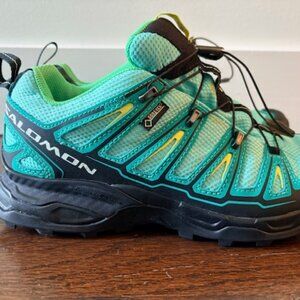 Salomon Hiking Shoes